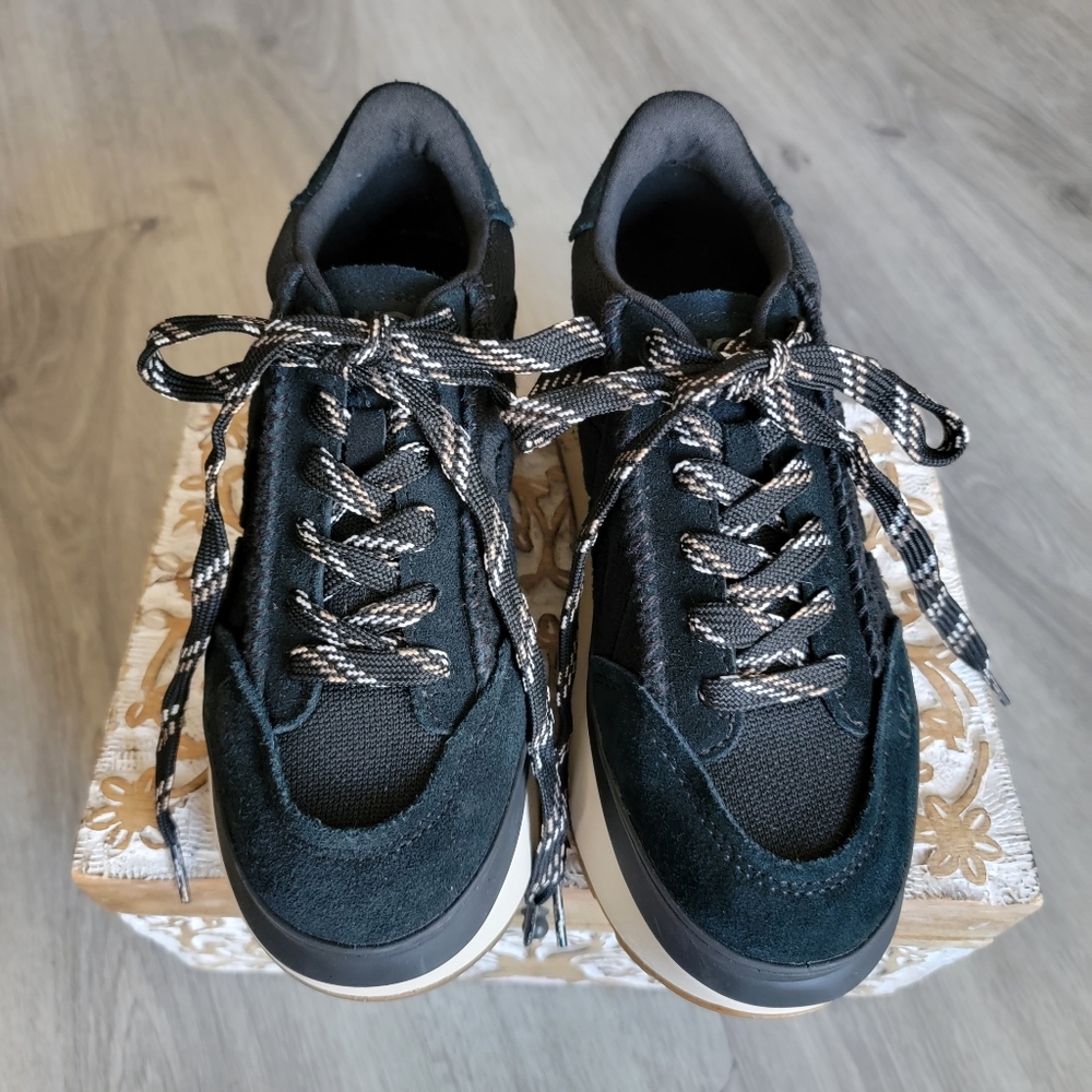 UGG Black and White Platform Sneakers - Picture 5 of 8